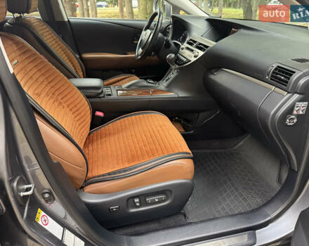 Лексус РХ 2013 в Киеве на Automoto.ua Серый Лексус РХ, объемом двигателя 3.5 л и пробегом 182 тыс. км за 23400 $, фото 40 на Automoto.ua