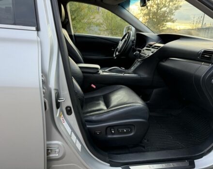 Лексус РХ 2014 в Изюме на Automoto.ua Серый Лексус РХ, объемом двигателя 3.5 л и пробегом 280 тыс. км за 16999 $, фото 8 на Automoto.ua