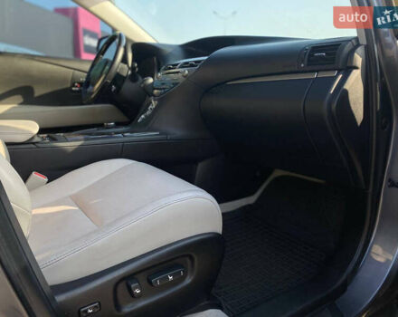 Серый Лексус РХ, объемом двигателя 3.46 л и пробегом 193 тыс. км за 20999 $, фото 9 на Automoto.ua