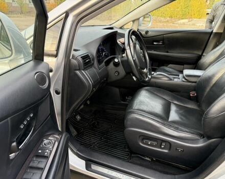 Лексус РХ 2014 в Изюме на Automoto.ua Серый Лексус РХ, объемом двигателя 3.5 л и пробегом 280 тыс. км за 16999 $, фото 9 на Automoto.ua
