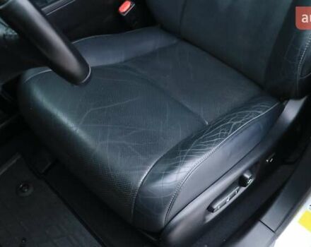 Серый Лексус РХ, объемом двигателя 3.46 л и пробегом 169 тыс. км за 19407 $, фото 13 на Automoto.ua