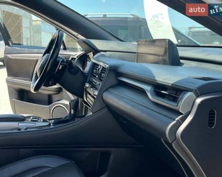 Сірий Лексус РХ, об'ємом двигуна 2 л та пробігом 240 тис. км за 27300 $, фото 30 на Automoto.ua