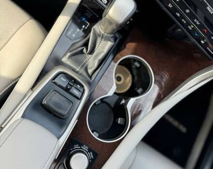 Серый Лексус РХ, объемом двигателя 3.46 л и пробегом 147 тыс. км за 29990 $, фото 18 на Automoto.ua