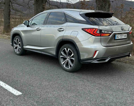 Серый Лексус РХ, объемом двигателя 3.46 л и пробегом 147 тыс. км за 31000 $, фото 2 на Automoto.ua