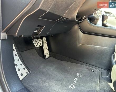 Серый Лексус РХ, объемом двигателя 2 л и пробегом 229 тыс. км за 29900 $, фото 2 на Automoto.ua
