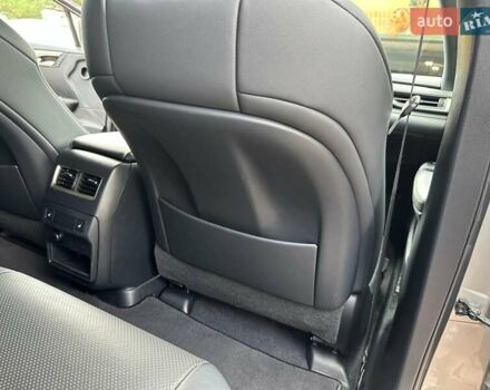 Серый Лексус РХ, объемом двигателя 2 л и пробегом 229 тыс. км за 29900 $, фото 15 на Automoto.ua