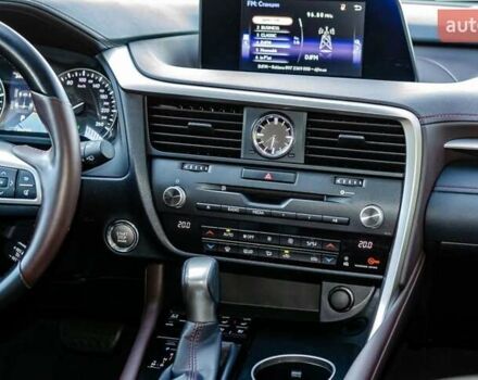 Сірий Лексус РХ, об'ємом двигуна 2 л та пробігом 101 тис. км за 33300 $, фото 15 на Automoto.ua