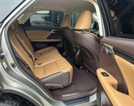 Сірий Лексус РХ, об'ємом двигуна 2 л та пробігом 130 тис. км за 25999 $, фото 4 на Automoto.ua