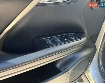 Серый Лексус РХ, объемом двигателя 2 л и пробегом 154 тыс. км за 34000 $, фото 16 на Automoto.ua