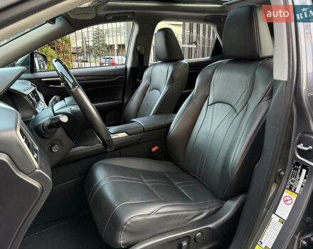 Лексус РХ 2018 в Киеве на Automoto.ua Серый Лексус РХ, объемом двигателя 3.46 л и пробегом 35 тыс. км за 44500 $, фото 8 на Automoto.ua