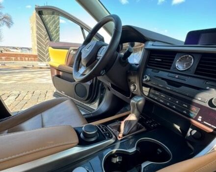 Сірий Лексус РХ, об'ємом двигуна 2 л та пробігом 97 тис. км за 32555 $, фото 53 на Automoto.ua