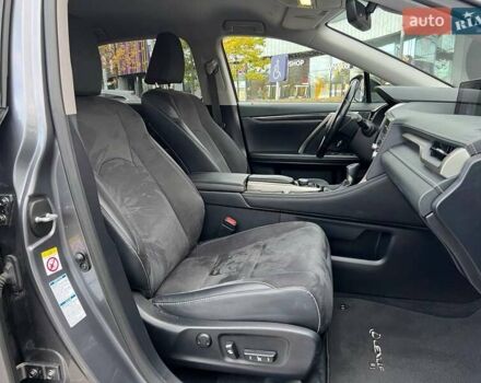 Лексус РХ 2018 в Киеве на Automoto.ua Серый Лексус РХ, объемом двигателя 2 л и пробегом 146 тыс. км за 32990 $, фото 13 на Automoto.ua
