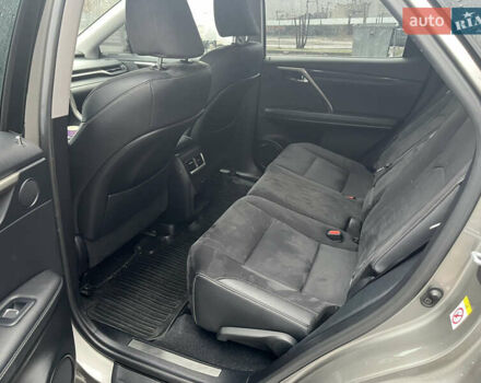 Сірий Лексус РХ, об'ємом двигуна 2 л та пробігом 105 тис. км за 35000 $, фото 15 на Automoto.ua