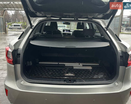 Сірий Лексус РХ, об'ємом двигуна 2 л та пробігом 105 тис. км за 35000 $, фото 11 на Automoto.ua
