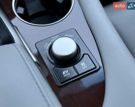 Сірий Лексус РХ, об'ємом двигуна 3.46 л та пробігом 123 тис. км за 33900 $, фото 22 на Automoto.ua