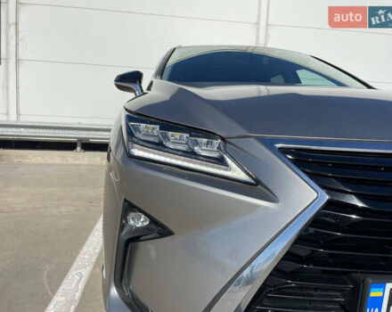 Серый Лексус РХ, объемом двигателя 2 л и пробегом 120 тыс. км за 33500 $, фото 6 на Automoto.ua