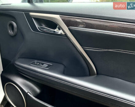 Лексус РХ 2019 у Рівному на Automoto.ua Сірий Лексус РХ, об'ємом двигуна 3.46 л та пробігом 62 тис. км за 38500 $, фото 44 на Automoto.ua