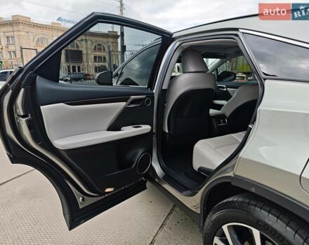 Сірий Лексус РХ, об'ємом двигуна 3.5 л та пробігом 64 тис. км за 37990 $, фото 16 на Automoto.ua