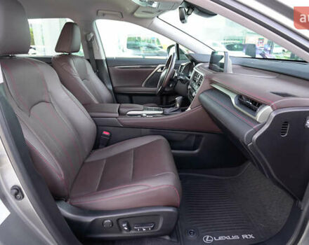 Лексус РХ 2021 у Львові на Automoto.ua Сірий Лексус РХ, об'ємом двигуна 2 л та пробігом 85 тис. км за 46759 $, фото 5 на Automoto.ua