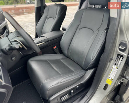 Серый Лексус РХ, объемом двигателя 3.5 л и пробегом 29 тыс. км за 43500 $, фото 41 на Automoto.ua