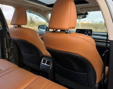 Серый Лексус РХ, объемом двигателя 3.5 л и пробегом 39 тыс. км за 64000 $, фото 47 на Automoto.ua