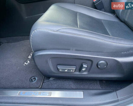 Сірий Лексус РХ, об'ємом двигуна 2 л та пробігом 27 тис. км за 49500 $, фото 24 на Automoto.ua