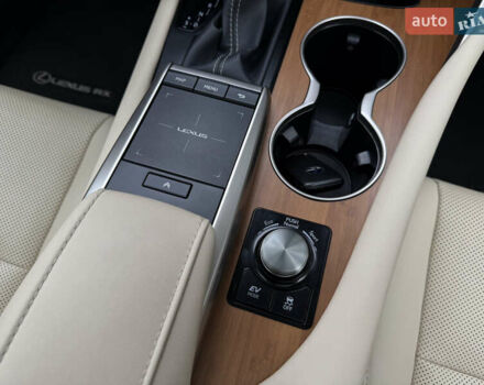 Серый Лексус РХ, объемом двигателя 3.46 л и пробегом 18 тыс. км за 53000 $, фото 19 на Automoto.ua