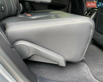 Сірий Лексус РХ, об'ємом двигуна 2 л та пробігом 27 тис. км за 49500 $, фото 20 на Automoto.ua
