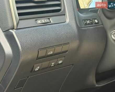 Сірий Лексус РХ, об'ємом двигуна 2 л та пробігом 20 тис. км за 51500 $, фото 30 на Automoto.ua