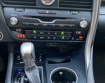 Сірий Лексус РХ, об'ємом двигуна 2 л та пробігом 27 тис. км за 49500 $, фото 9 на Automoto.ua