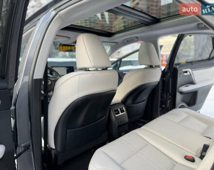 Серый Лексус РХ, объемом двигателя 3.5 л и пробегом 25 тыс. км за 46990 $, фото 65 на Automoto.ua