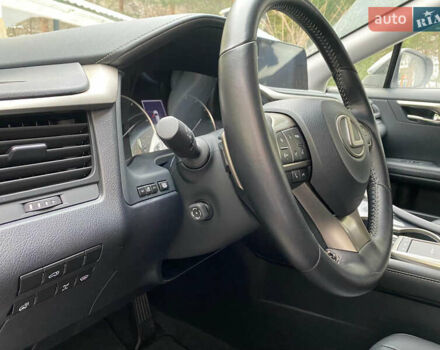 Сірий Лексус РХ, об'ємом двигуна 2 л та пробігом 27 тис. км за 49500 $, фото 5 на Automoto.ua