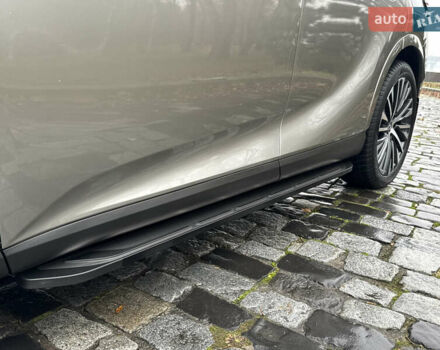 Серый Лексус РХ, объемом двигателя 2.39 л и пробегом 40 тыс. км за 63999 $, фото 136 на Automoto.ua