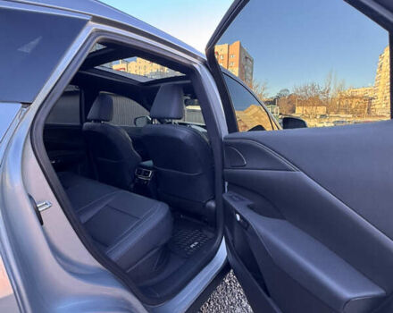 Серый Лексус РХ, объемом двигателя 2.49 л и пробегом 33 тыс. км за 68000 $, фото 19 на Automoto.ua