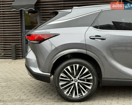Лексус РХ 2023 в Киеве на Automoto.ua Серый Лексус РХ, объемом двигателя 2.39 л и пробегом 32 тыс. км за 59900 $, фото 9 на Automoto.ua