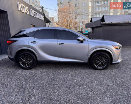 Серый Лексус РХ, объемом двигателя 2.49 л и пробегом 33 тыс. км за 68000 $, фото 3 на Automoto.ua