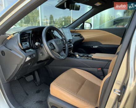 Сірий Лексус РХ, об'ємом двигуна 2.39 л та пробігом 20 тис. км за 70500 $, фото 28 на Automoto.ua