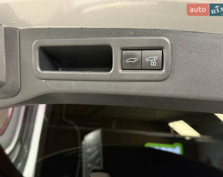 Серый Лексус РХ, объемом двигателя 2.39 л и пробегом 45 тыс. км за 64990 $, фото 49 на Automoto.ua