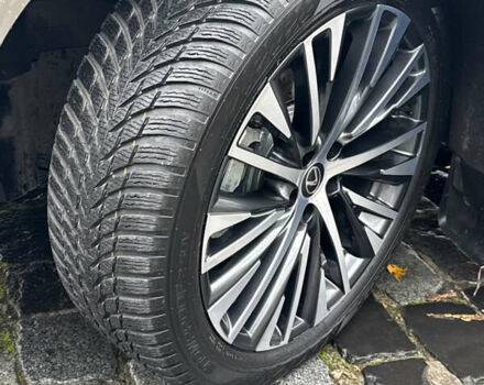 Серый Лексус РХ, объемом двигателя 2.39 л и пробегом 40 тыс. км за 63999 $, фото 140 на Automoto.ua