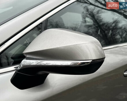 Серый Лексус РХ, объемом двигателя 2.39 л и пробегом 40 тыс. км за 63999 $, фото 135 на Automoto.ua