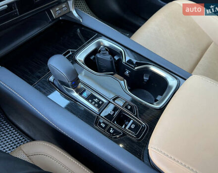 Сірий Лексус РХ, об'ємом двигуна 2.39 л та пробігом 20 тис. км за 70500 $, фото 56 на Automoto.ua