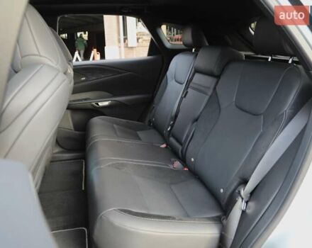 Сірий Лексус РХ, об'ємом двигуна 2.39 л та пробігом 16 тис. км за 77000 $, фото 12 на Automoto.ua