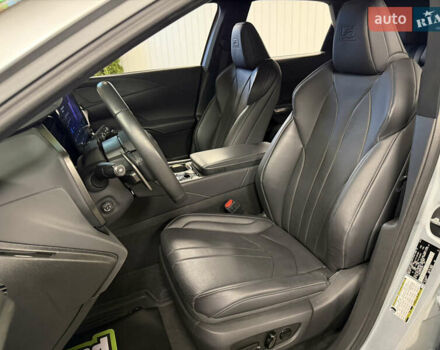 Серый Лексус РХ, объемом двигателя 2.39 л и пробегом 45 тыс. км за 64990 $, фото 36 на Automoto.ua