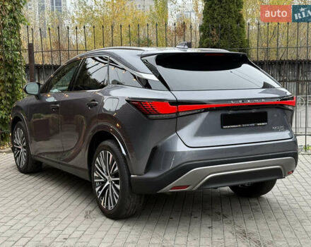 Лексус РХ 2023 в Киеве на Automoto.ua Серый Лексус РХ, объемом двигателя 2.39 л и пробегом 32 тыс. км за 59900 $, фото 5 на Automoto.ua