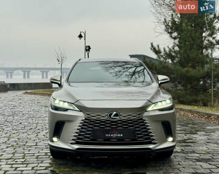Серый Лексус РХ, объемом двигателя 2.39 л и пробегом 40 тыс. км за 63999 $, фото 1 на Automoto.ua