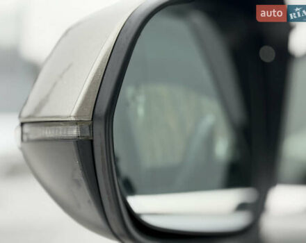 Серый Лексус РХ, объемом двигателя 2.39 л и пробегом 51 тыс. км за 59999 $, фото 25 на Automoto.ua