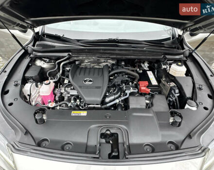 Серый Лексус РХ, объемом двигателя 2.39 л и пробегом 40 тыс. км за 63999 $, фото 91 на Automoto.ua