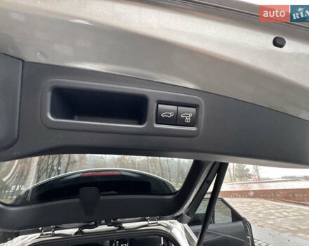 Серый Лексус РХ, объемом двигателя 2.39 л и пробегом 40 тыс. км за 63999 $, фото 101 на Automoto.ua