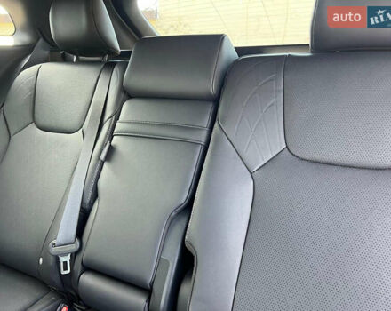 Лексус РХ 2023 в Днепре (Днепропетровске) на Automoto.ua Серый Лексус РХ, объемом двигателя 2.4 л и пробегом 50 тыс. км за 56000 $, фото 55 на Automoto.ua