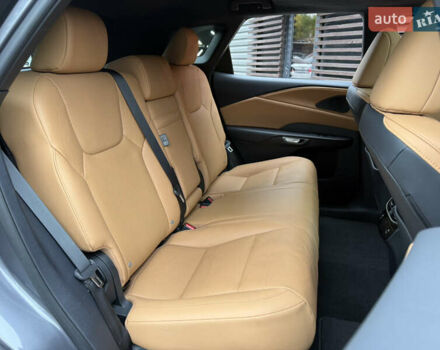 Сірий Лексус РХ, об'ємом двигуна 2.39 л та пробігом 32 тис. км за 56500 $, фото 12 на Automoto.ua